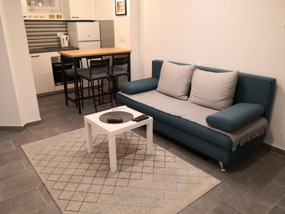 Bibi Zahumska Apartman Belgrado Esterno foto
