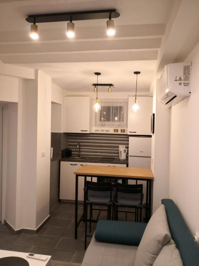 Bibi Zahumska Apartman Belgrado Esterno foto