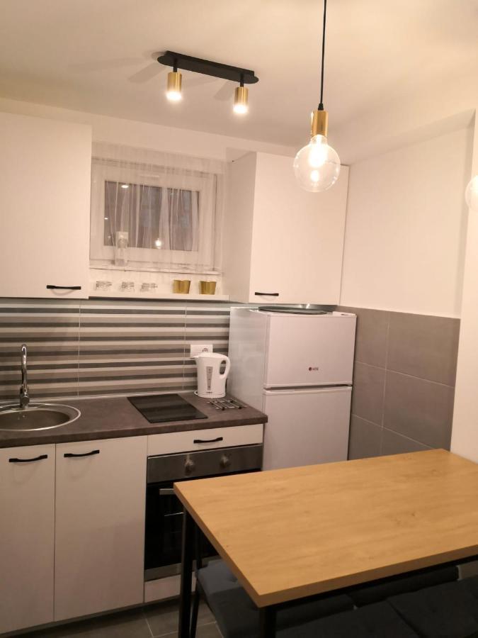Bibi Zahumska Apartman Belgrado Esterno foto